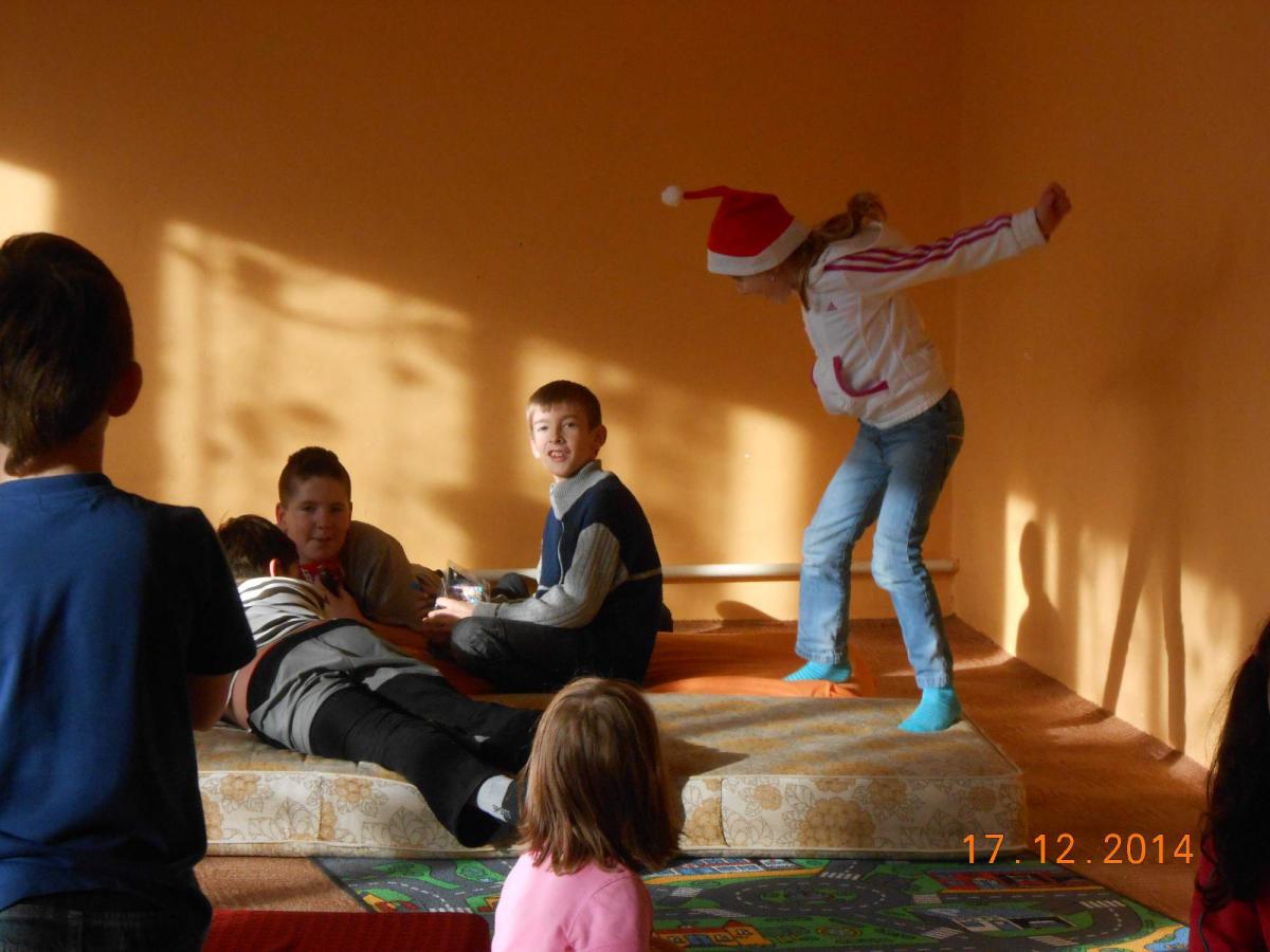 Vnonnadlkadtmezisebou201410
